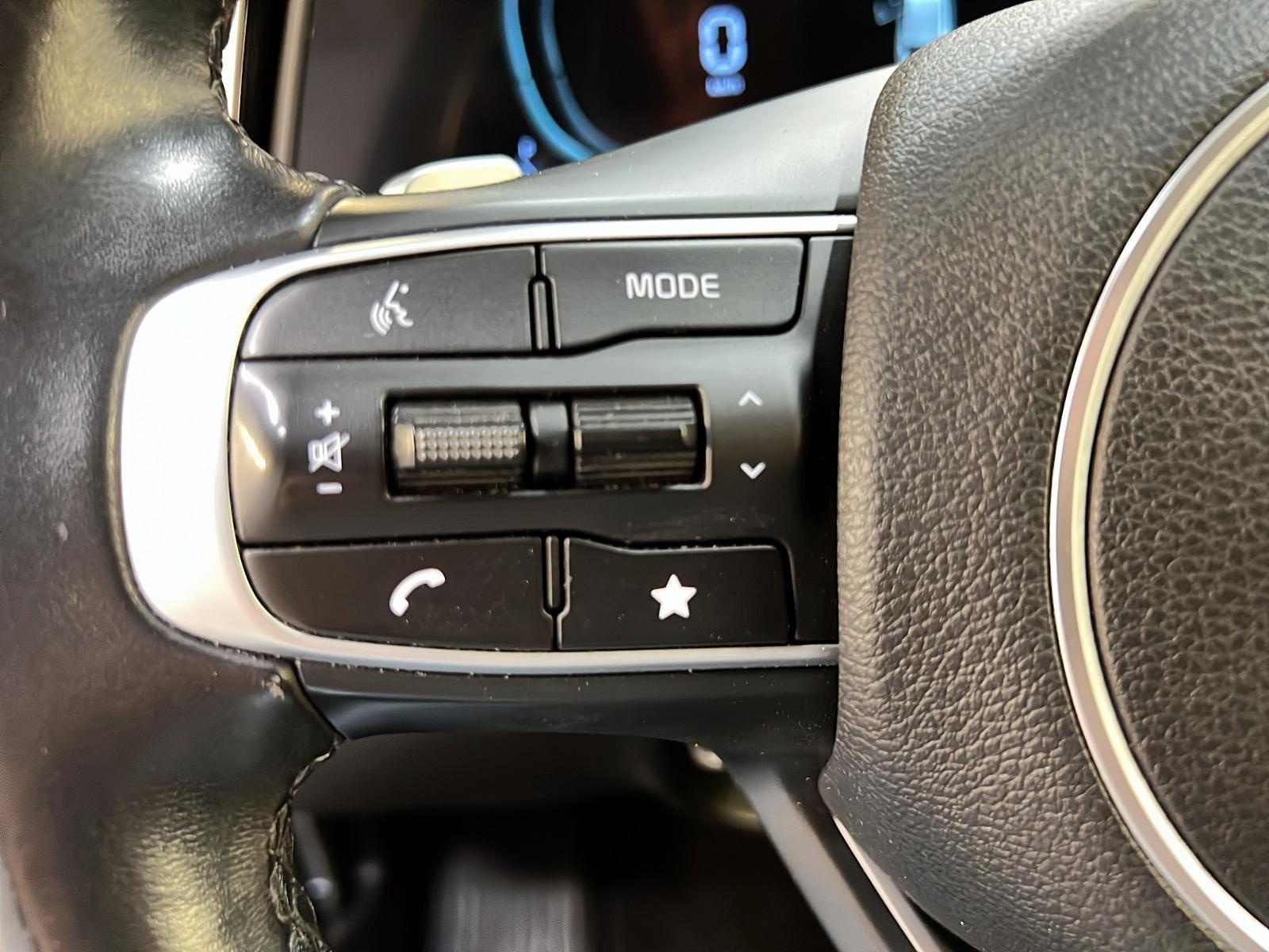 Kia Sportage EX HYBRID CUIR NAV 2023 - image #20