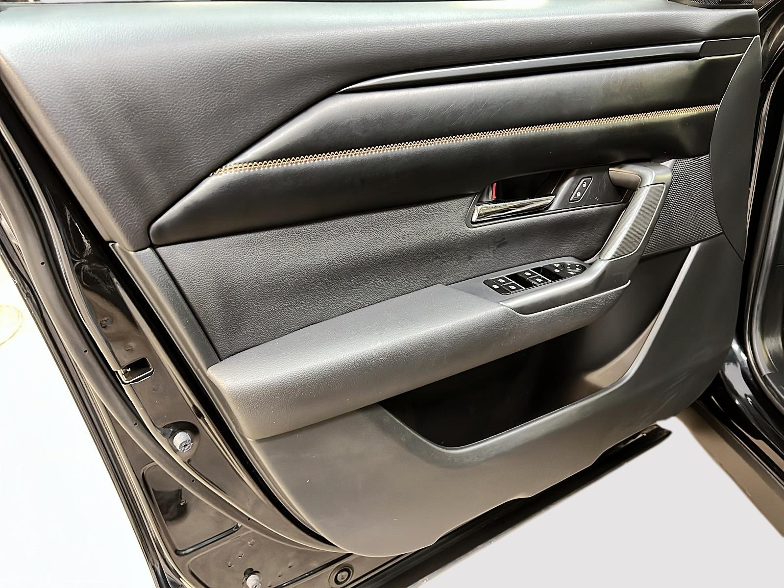 Mazda CX-50 GT CUIR TOIT PANO NAV 4RM 2023 - image #26