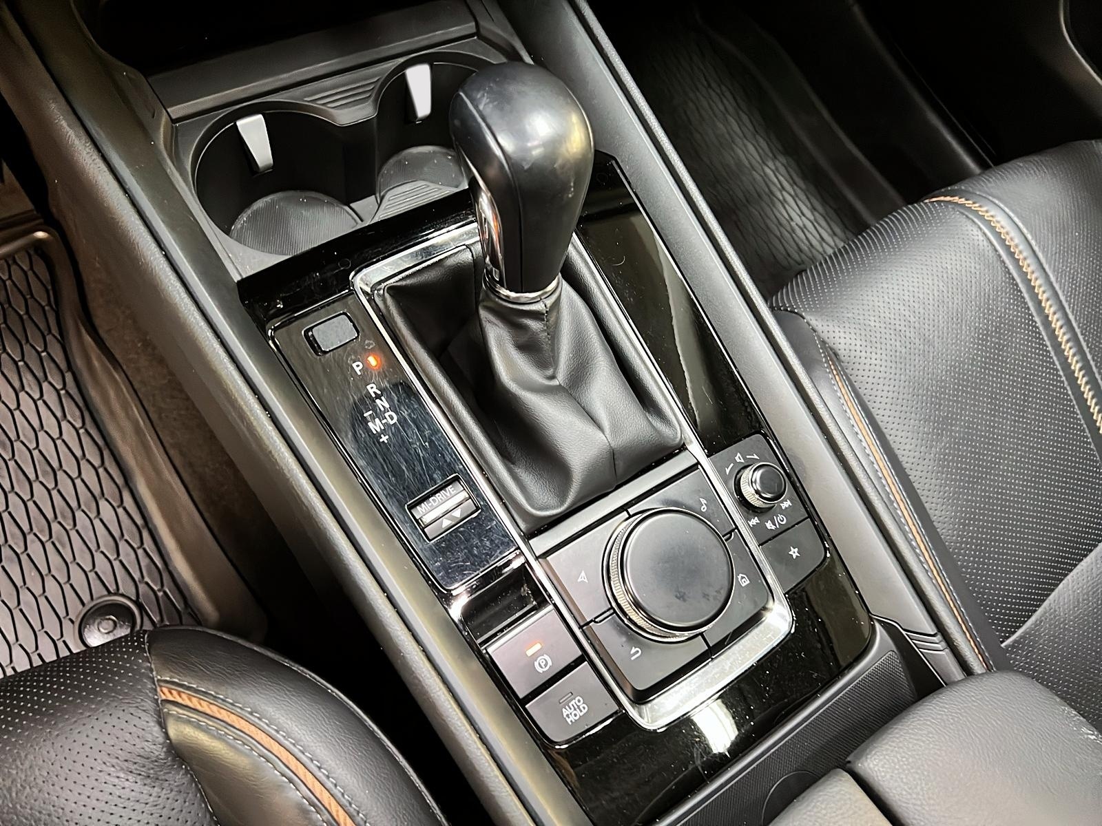 Mazda CX-50 GT CUIR TOIT PANO NAV 4RM 2023 - image #16