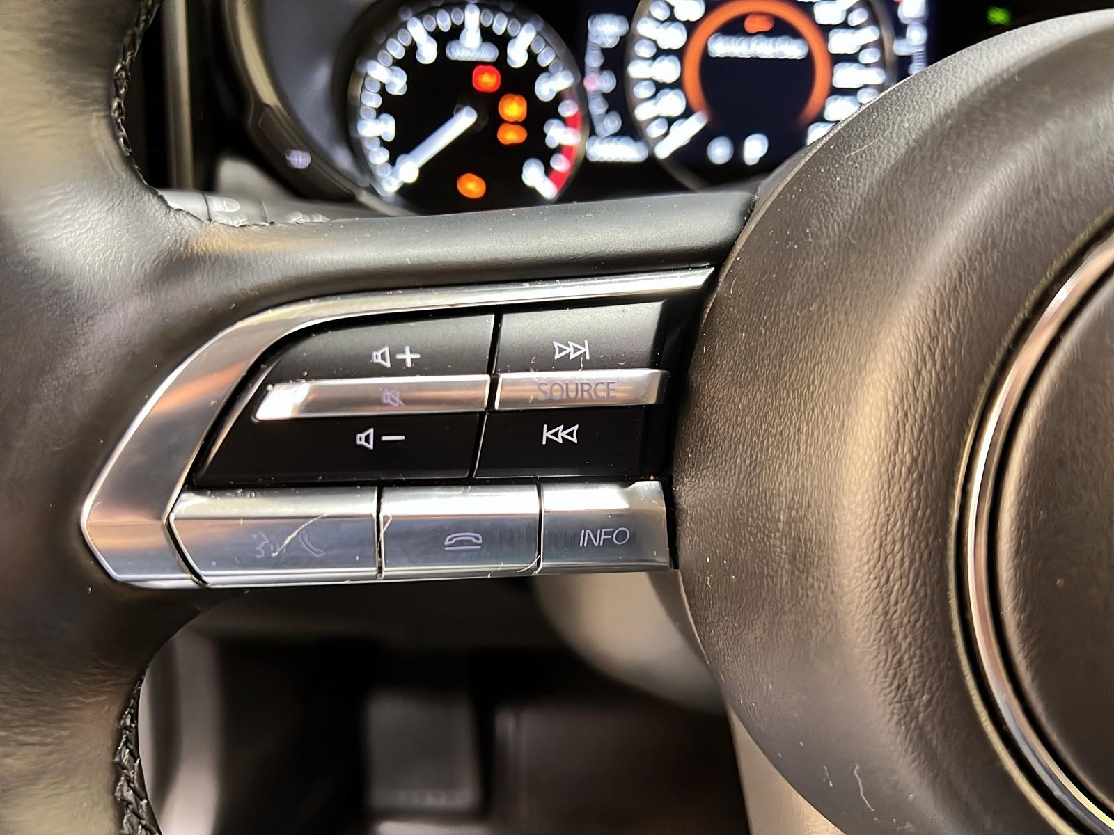 Mazda CX-50 GT CUIR TOIT PANO NAV 4RM 2023 - image #23