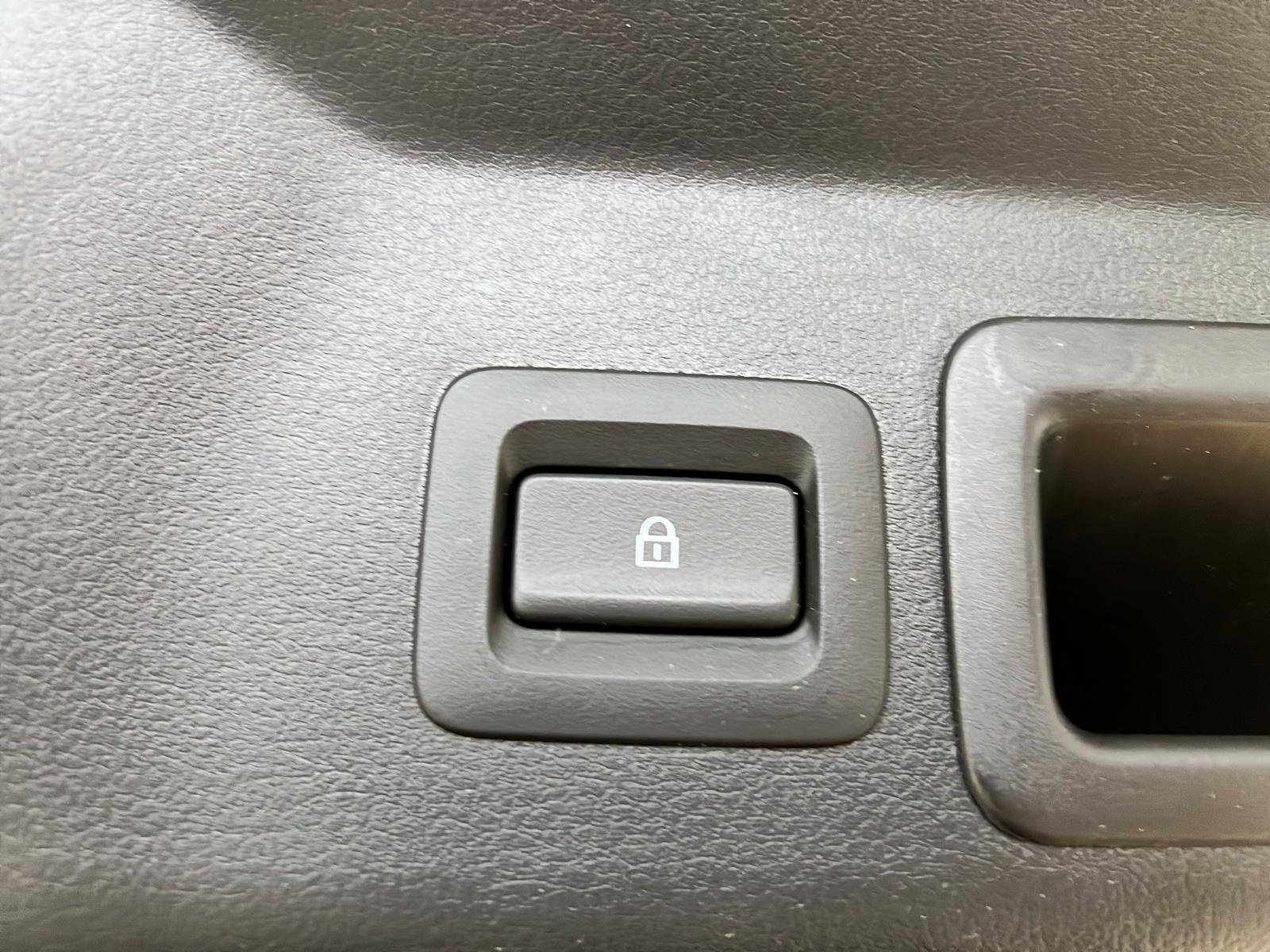 Mazda MX-30 2022 - Image #14