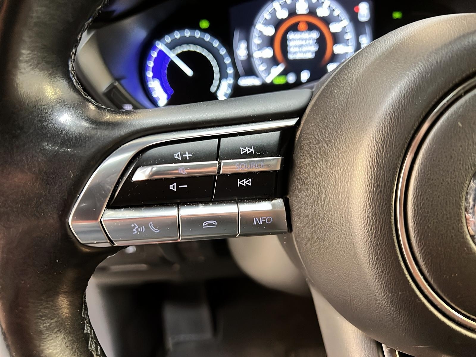 Mazda MX-30 GT TOIT 2022 - image #22