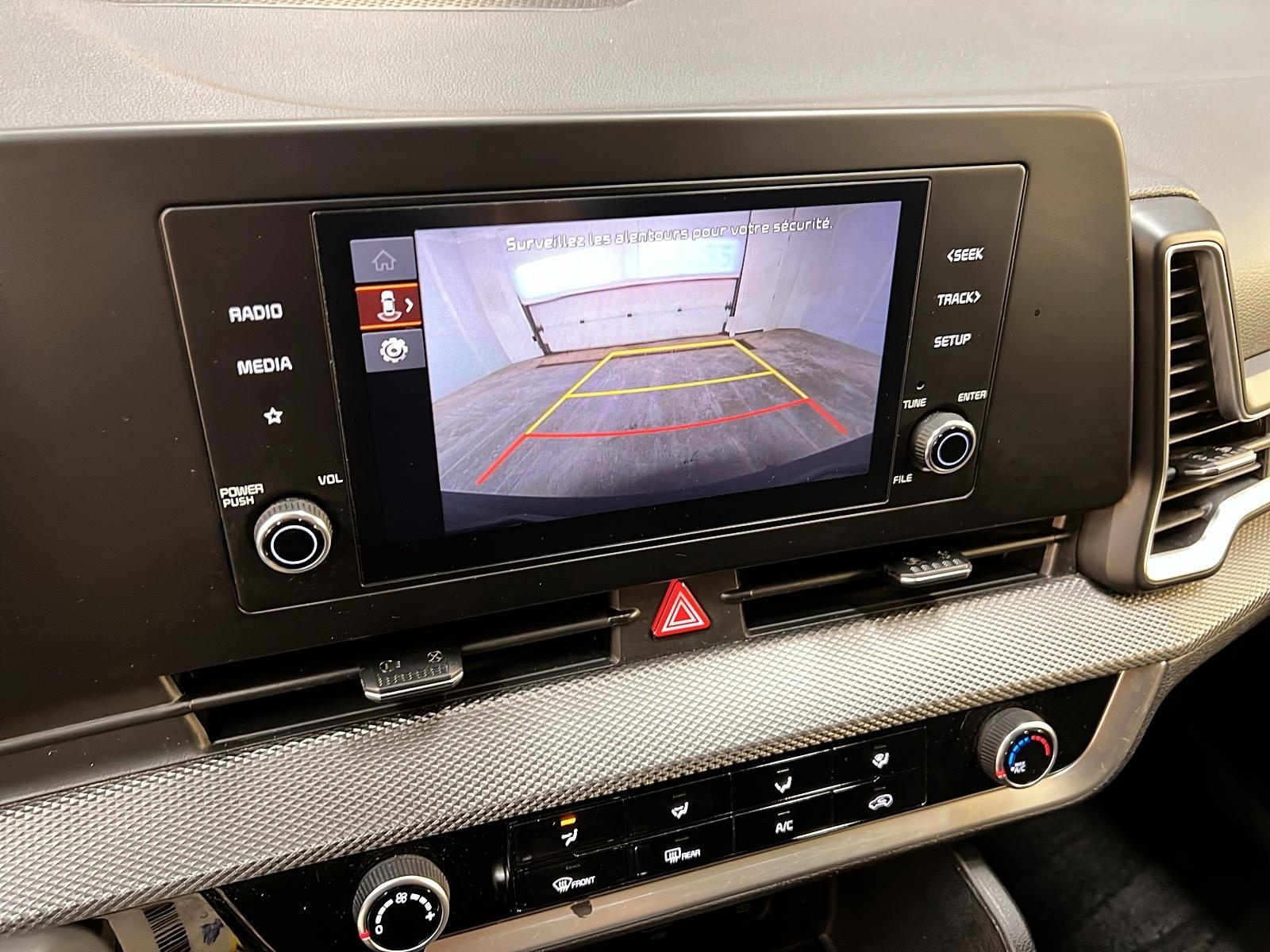 Kia Sportage LX 4RM 2023 - image #16