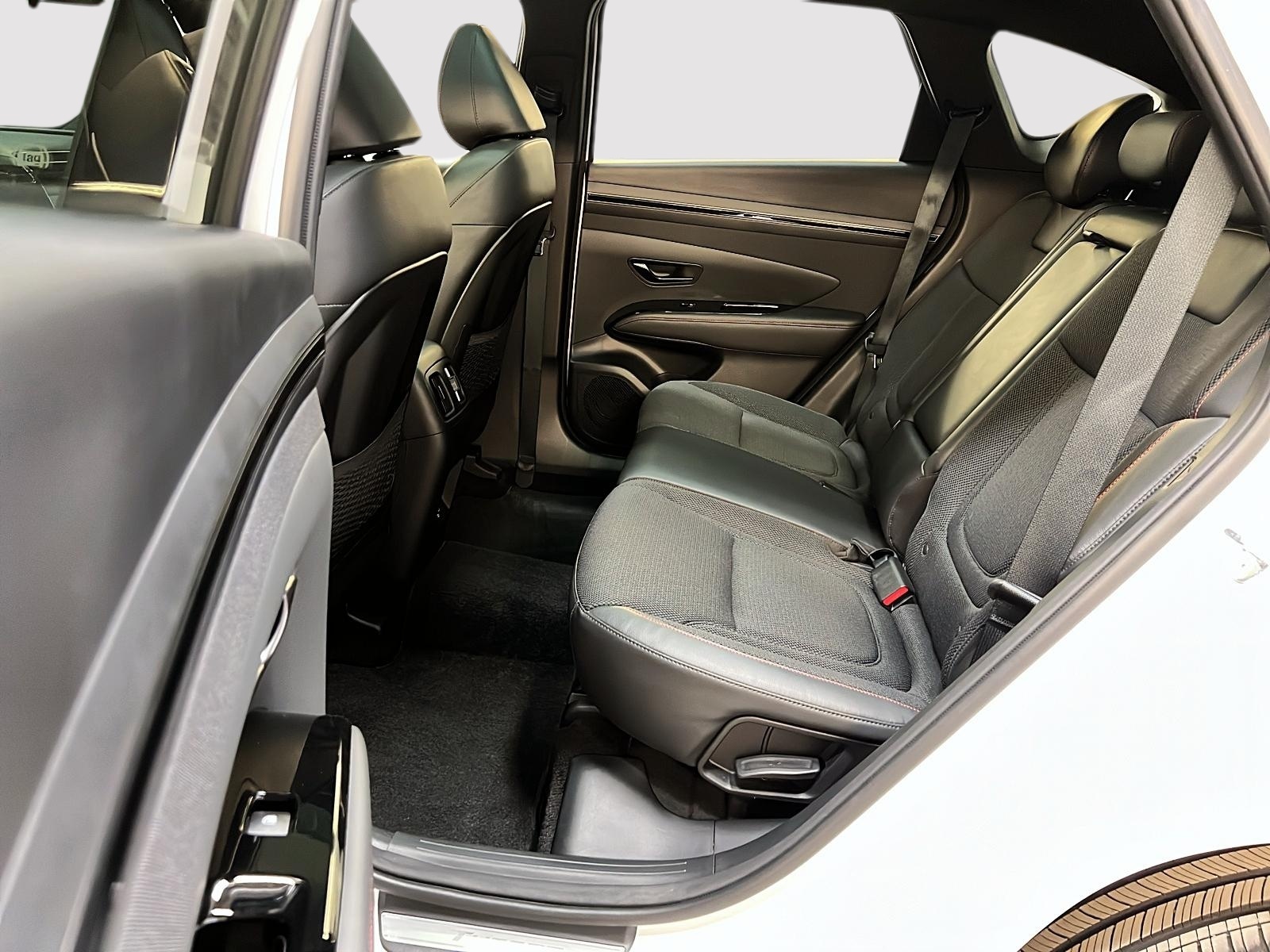 Hyundai Tucson N LINE TOIT PANO NAV 4RM 2023 - image #9