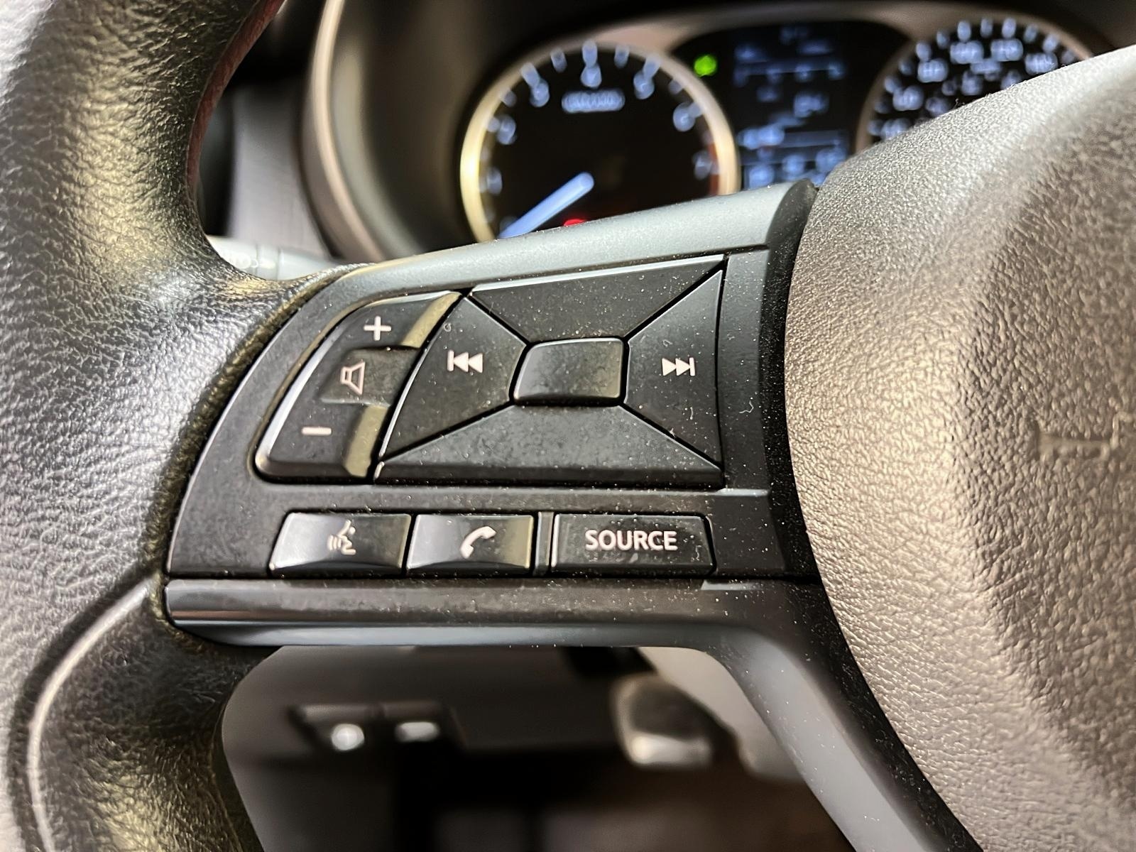 Nissan Kicks S 2023 - image #19