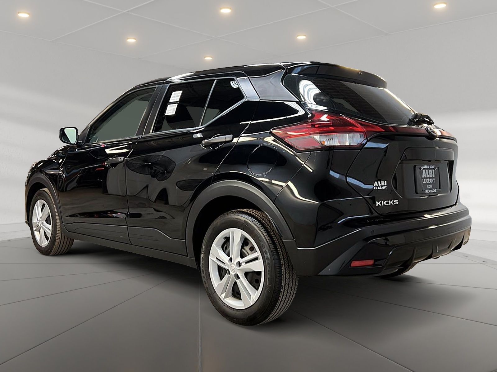 Nissan Kicks S 2023 - image #6