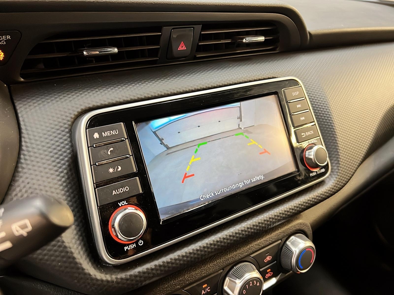 Nissan Kicks S 2023 - image #16