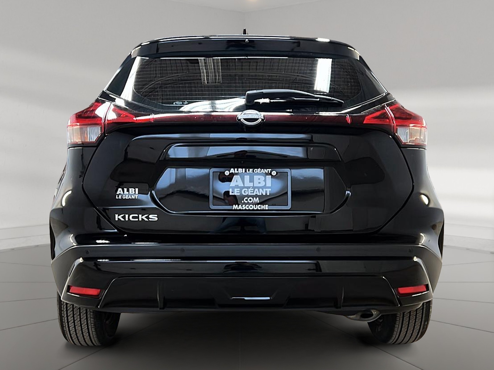 Nissan Kicks S 2023 - image #5