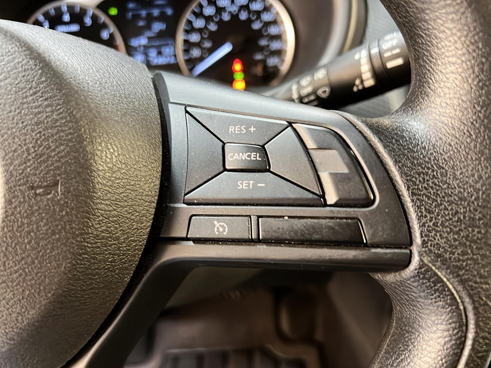 Nissan Kicks S 2023 - image #18