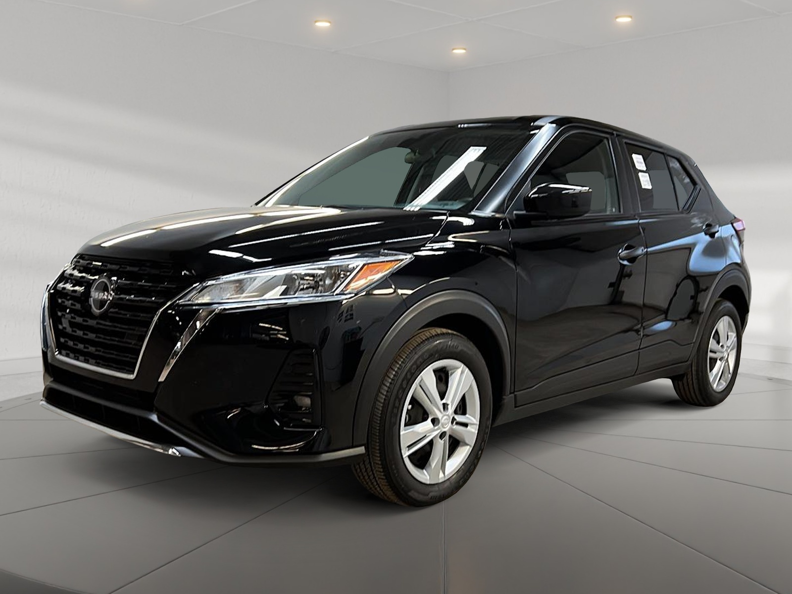 Nissan Kicks S 2023 - image #1