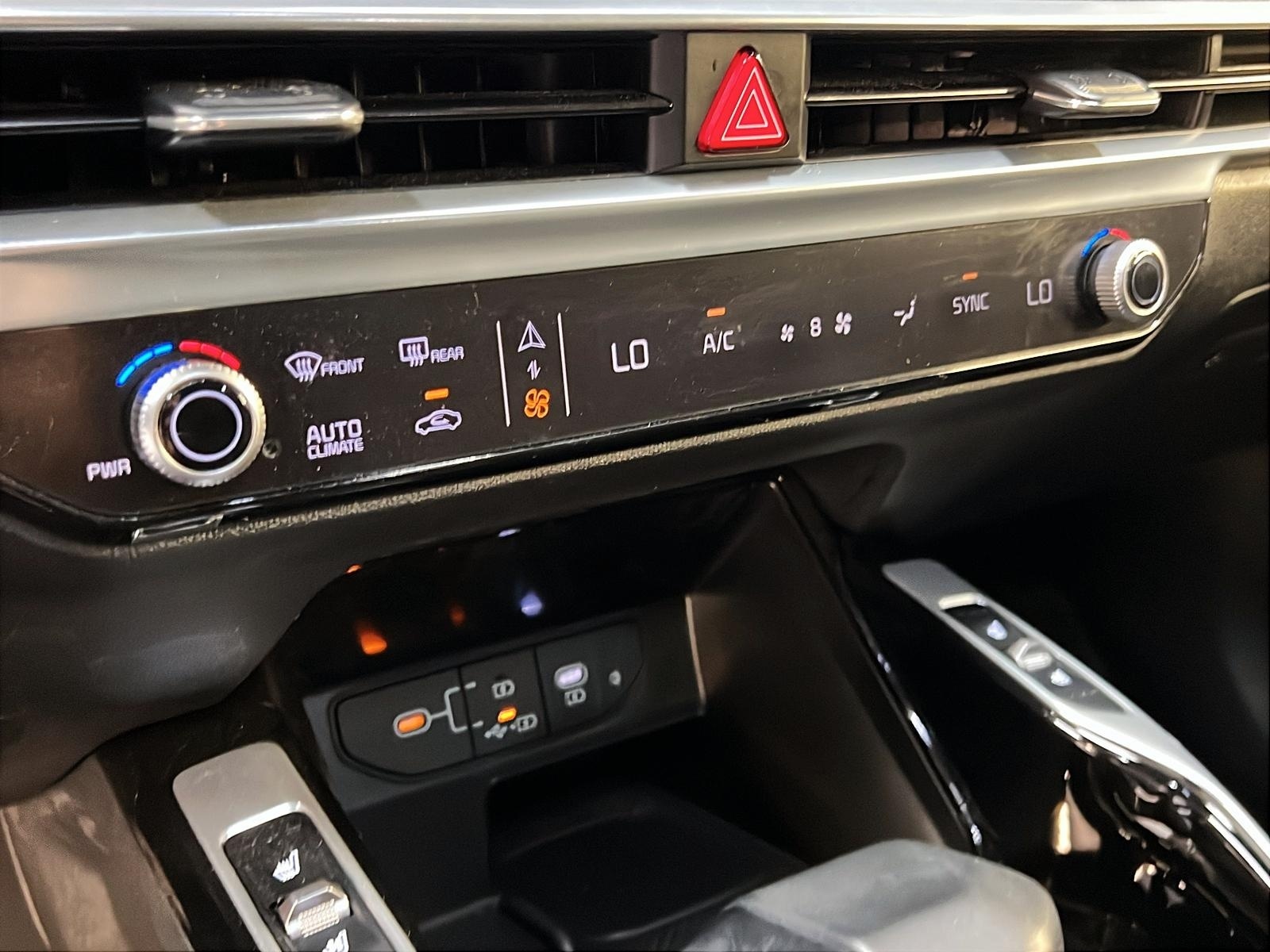 Kia Sorento X-LINE LIMITED TURBO CUIR TOIT PANO NAV 4RM 2025 - image #17