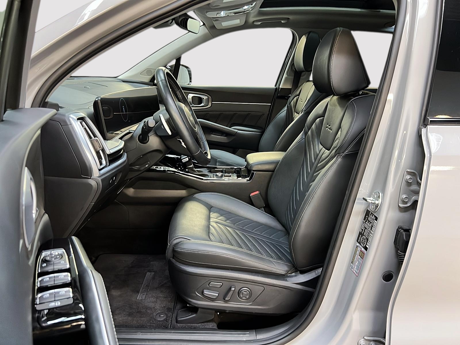 Kia Sorento X-LINE LIMITED TURBO CUIR TOIT PANO NAV 4RM 2025 - image #7