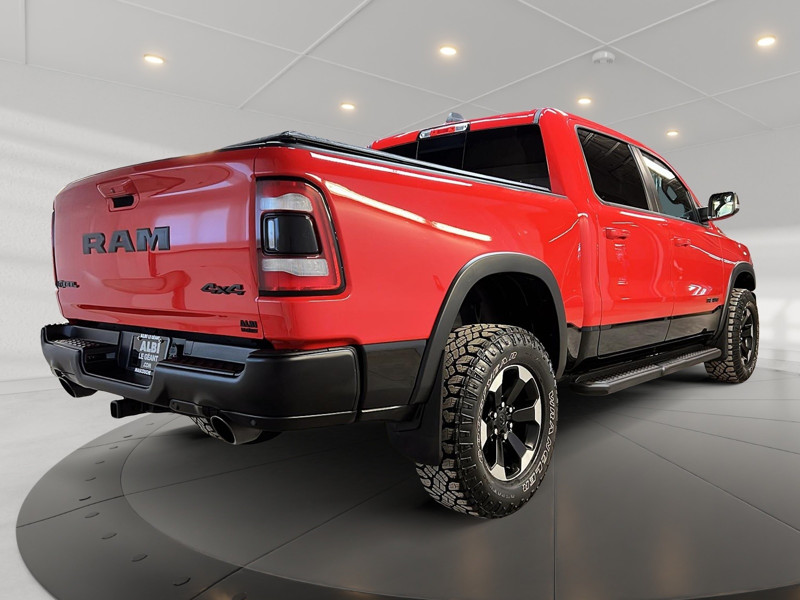 RAM 1500 REBEL 5.7L NAV CREW CAB 4X4 2022 - image #4