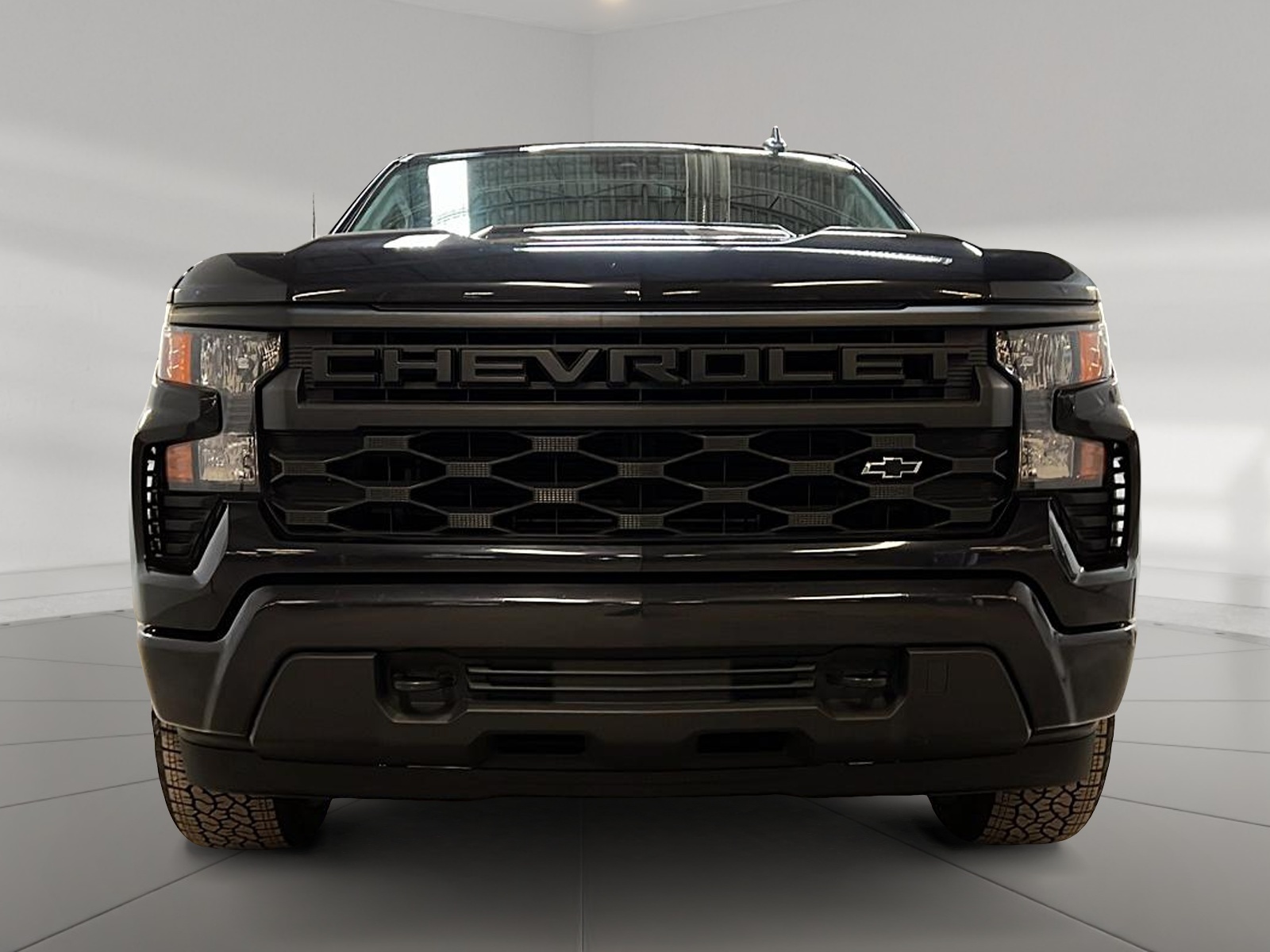 Chevrolet Silverado 1500 2023 - Image #2