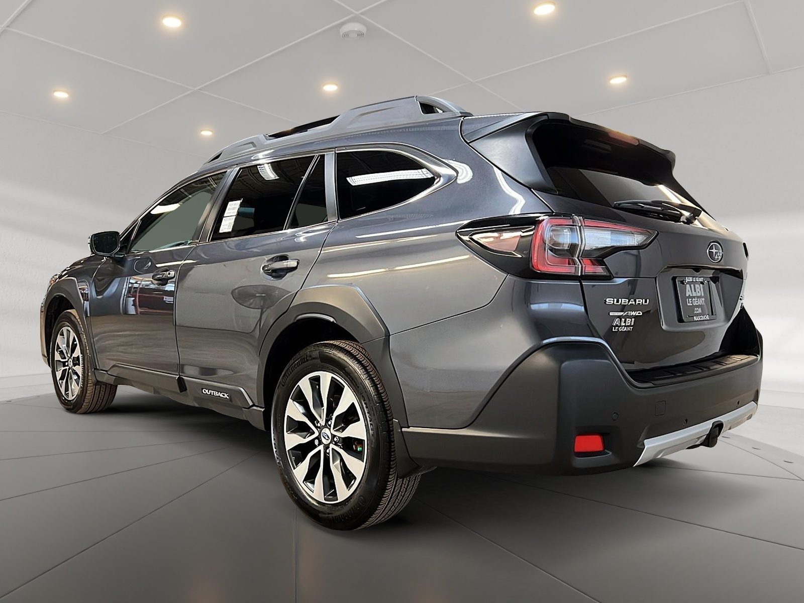 Subaru Outback LIMITED XT CUIR TOIT 4RM 2023 - image #6