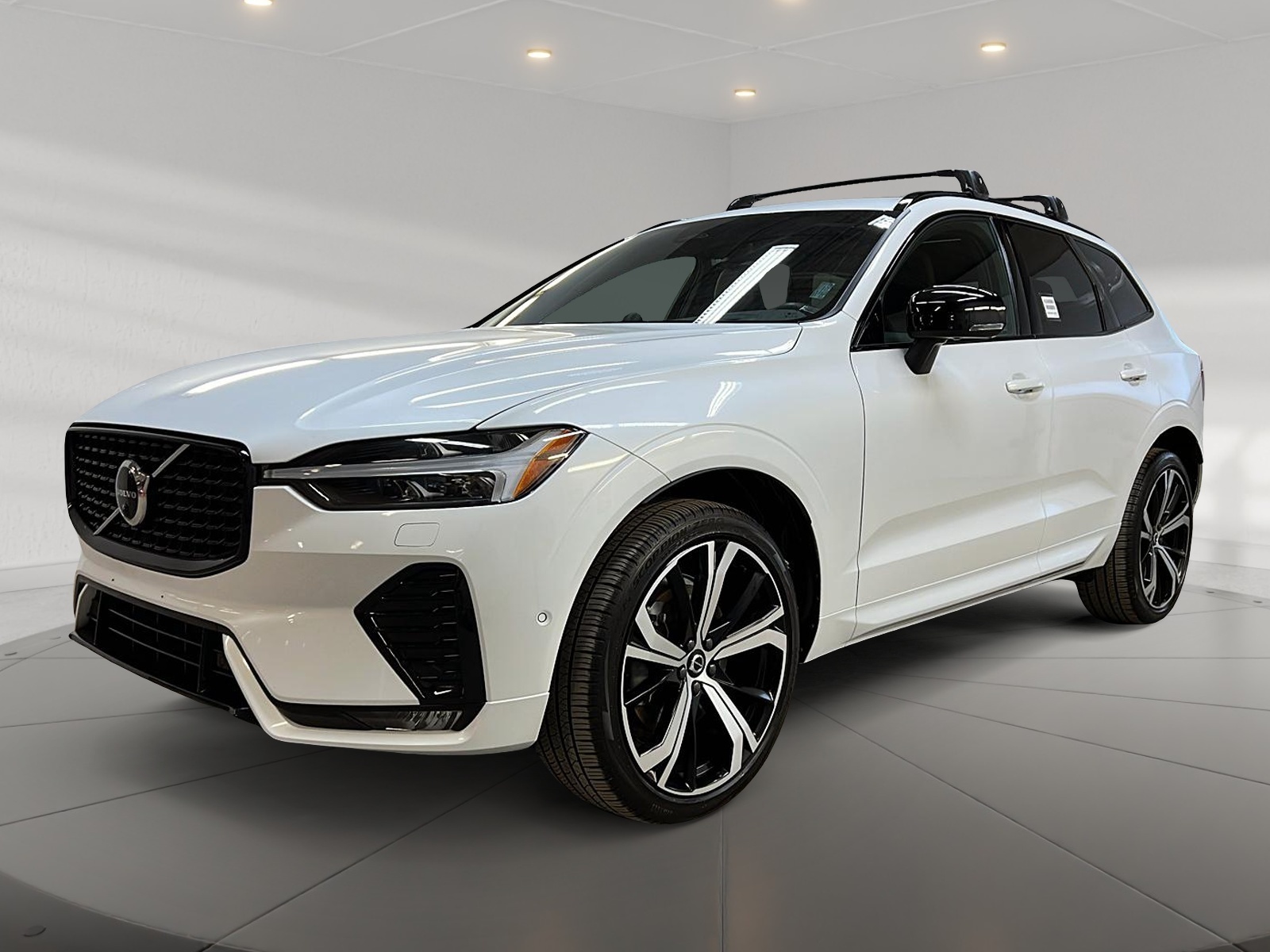 Volvo XC60 2023 - Image #1