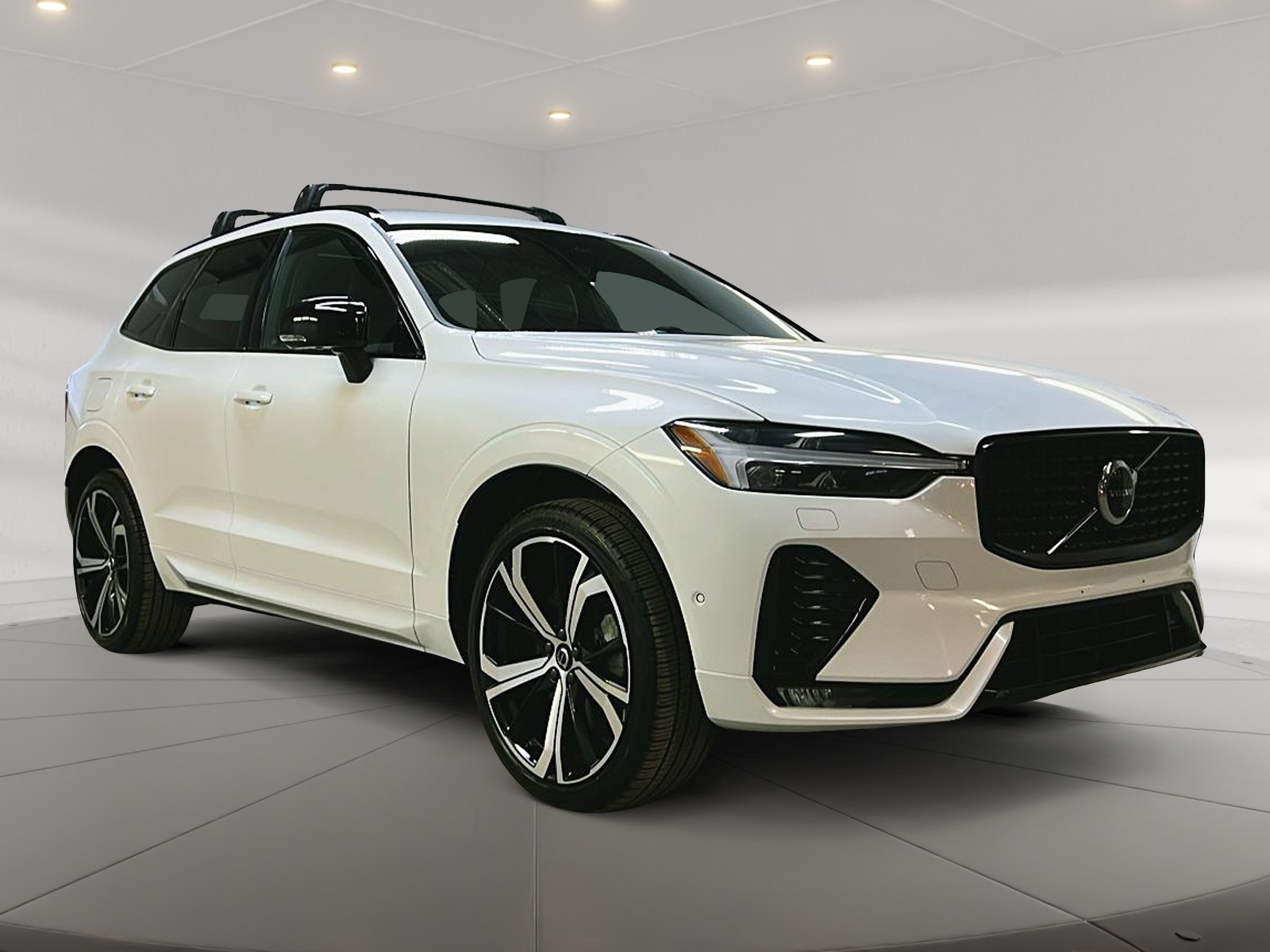Volvo XC60 2023 - Image #3