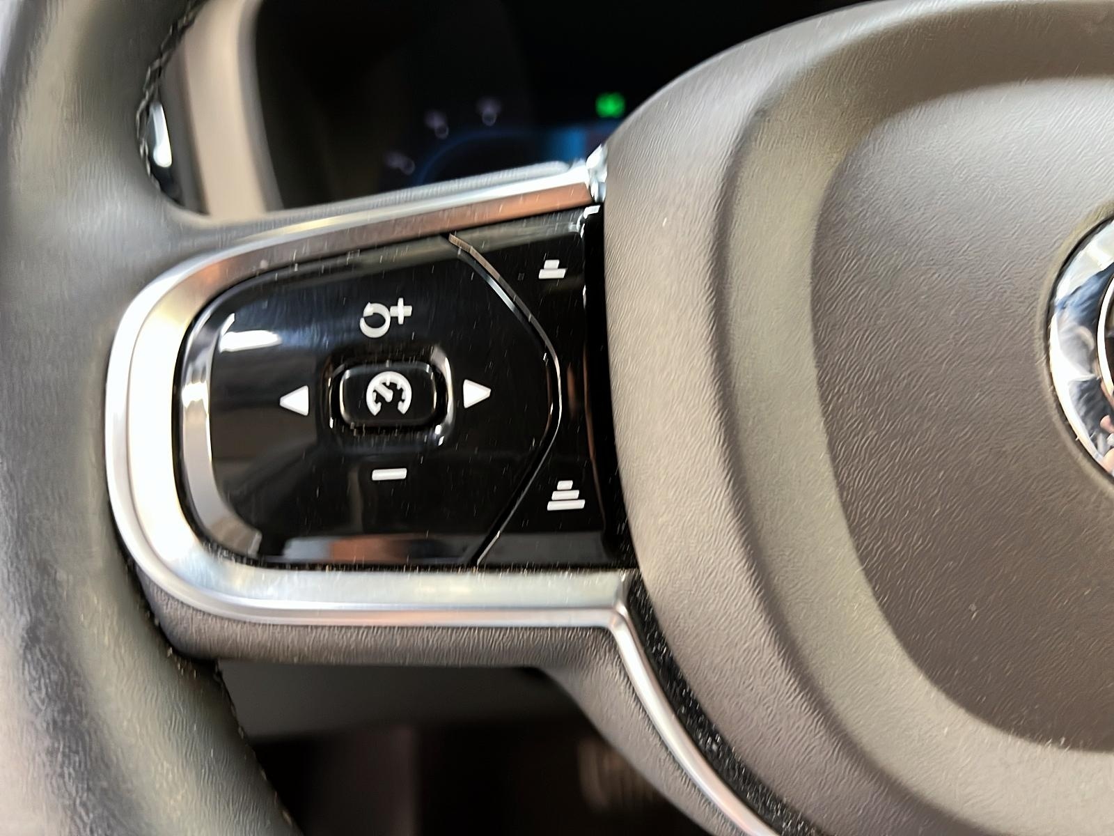 Volvo XC60 2023 - Image #22