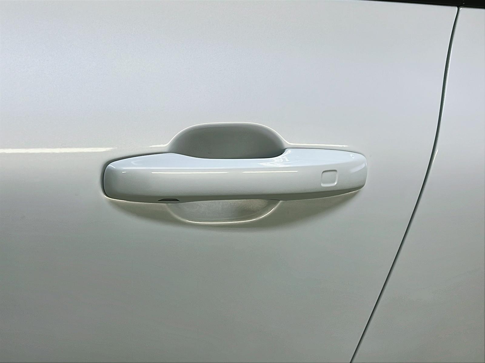 Volvo XC60 B6 ULTIMATE CUIR TOIT PANO NAV 4RM 2023 - image #27