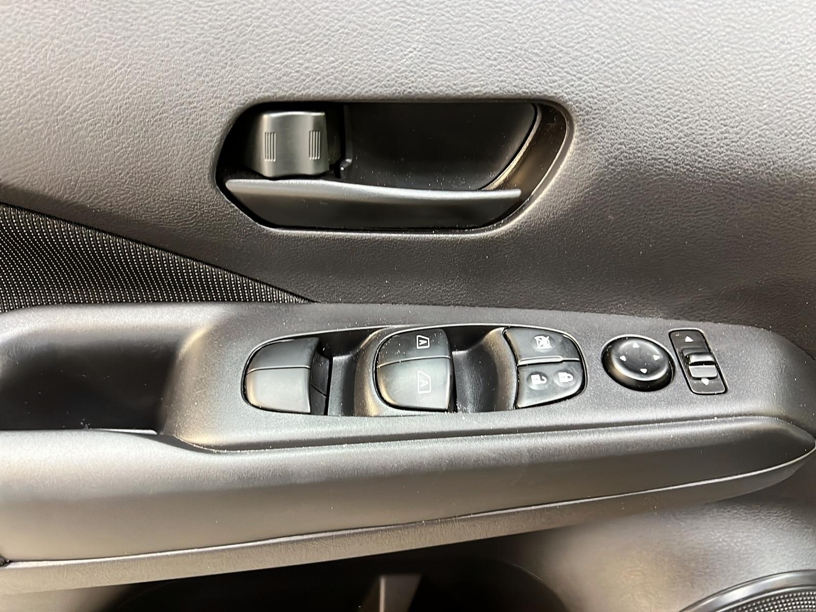 Nissan Kicks S 2024 - image #21