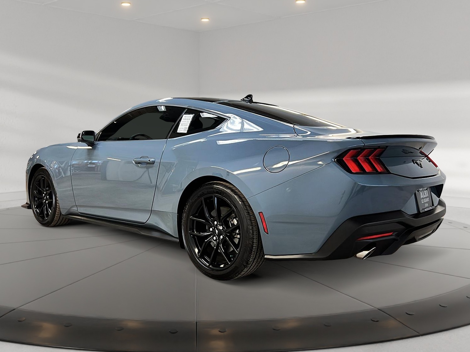 Ford Mustang ECOBOOST COUPE PREMIUM ENSEMBLE PONY CUIR NAV 2024 - image #6