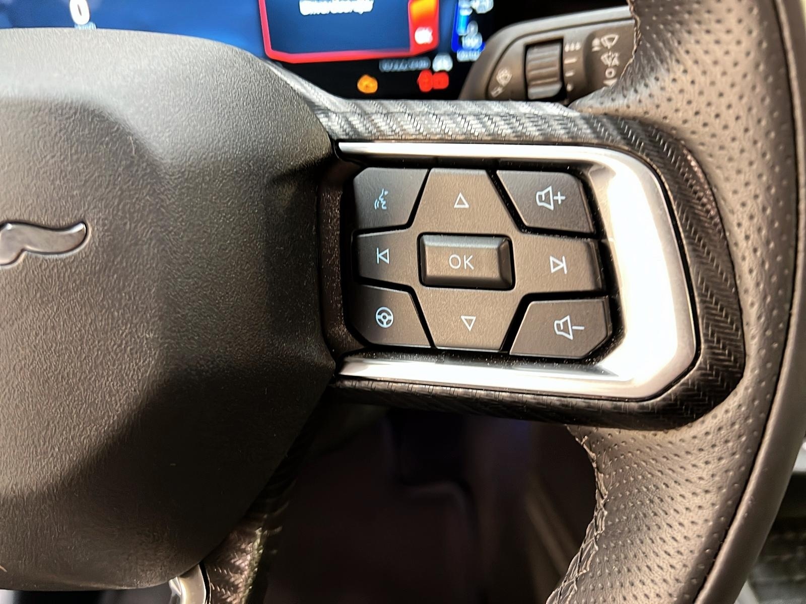 Ford Mustang ECOBOOST COUPE PREMIUM ENSEMBLE PONY CUIR NAV 2024 - image #19