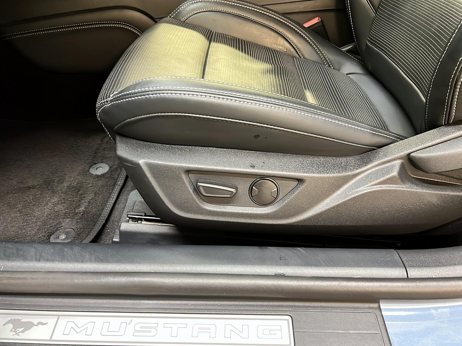 Ford Mustang ECOBOOST COUPE PREMIUM ENSEMBLE PONY CUIR NAV 2024 - image #24