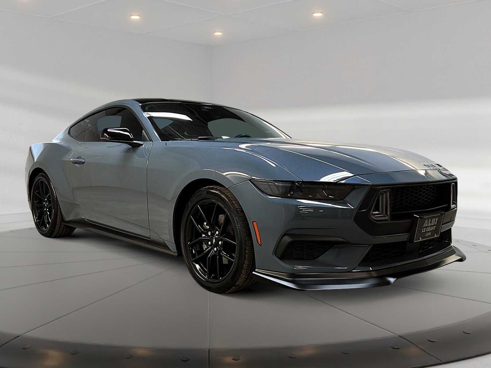 Ford Mustang ECOBOOST COUPE PREMIUM ENSEMBLE PONY CUIR NAV 2024 - image #3