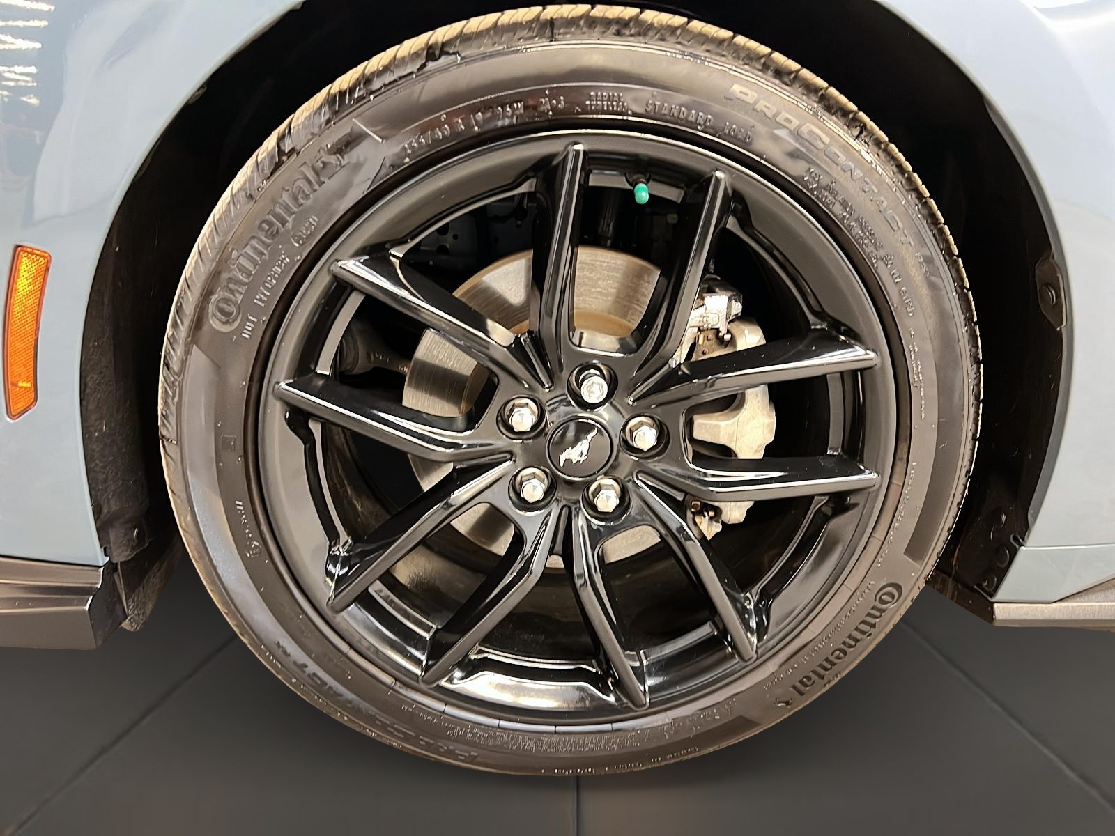 Ford Mustang ECOBOOST COUPE PREMIUM ENSEMBLE PONY CUIR NAV 2024 - image #27