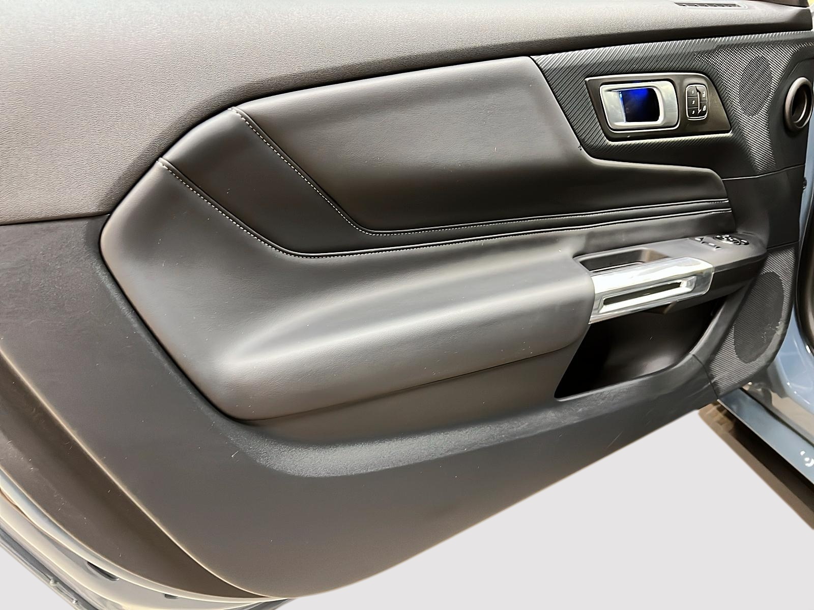 Ford Mustang ECOBOOST COUPE PREMIUM ENSEMBLE PONY CUIR NAV 2024 - image #23