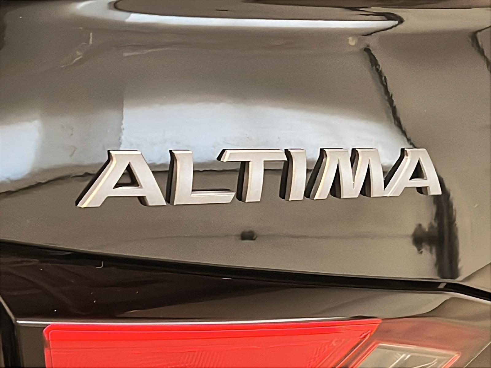 Nissan Altima PLATINUM CUIR TOIT NAV 4RM 2024 - image #27