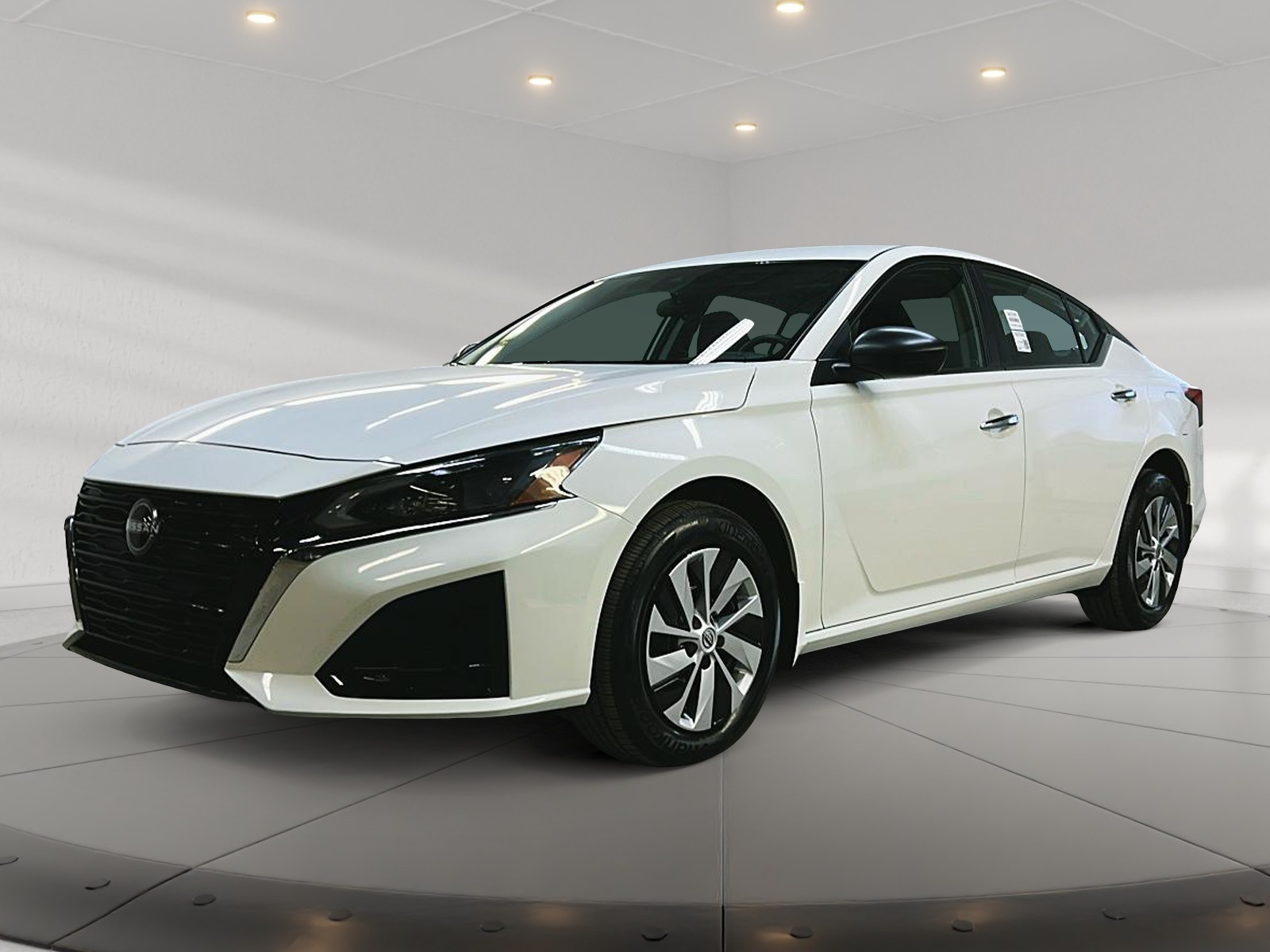 Nissan Altima S 4RM 2024 - image #1