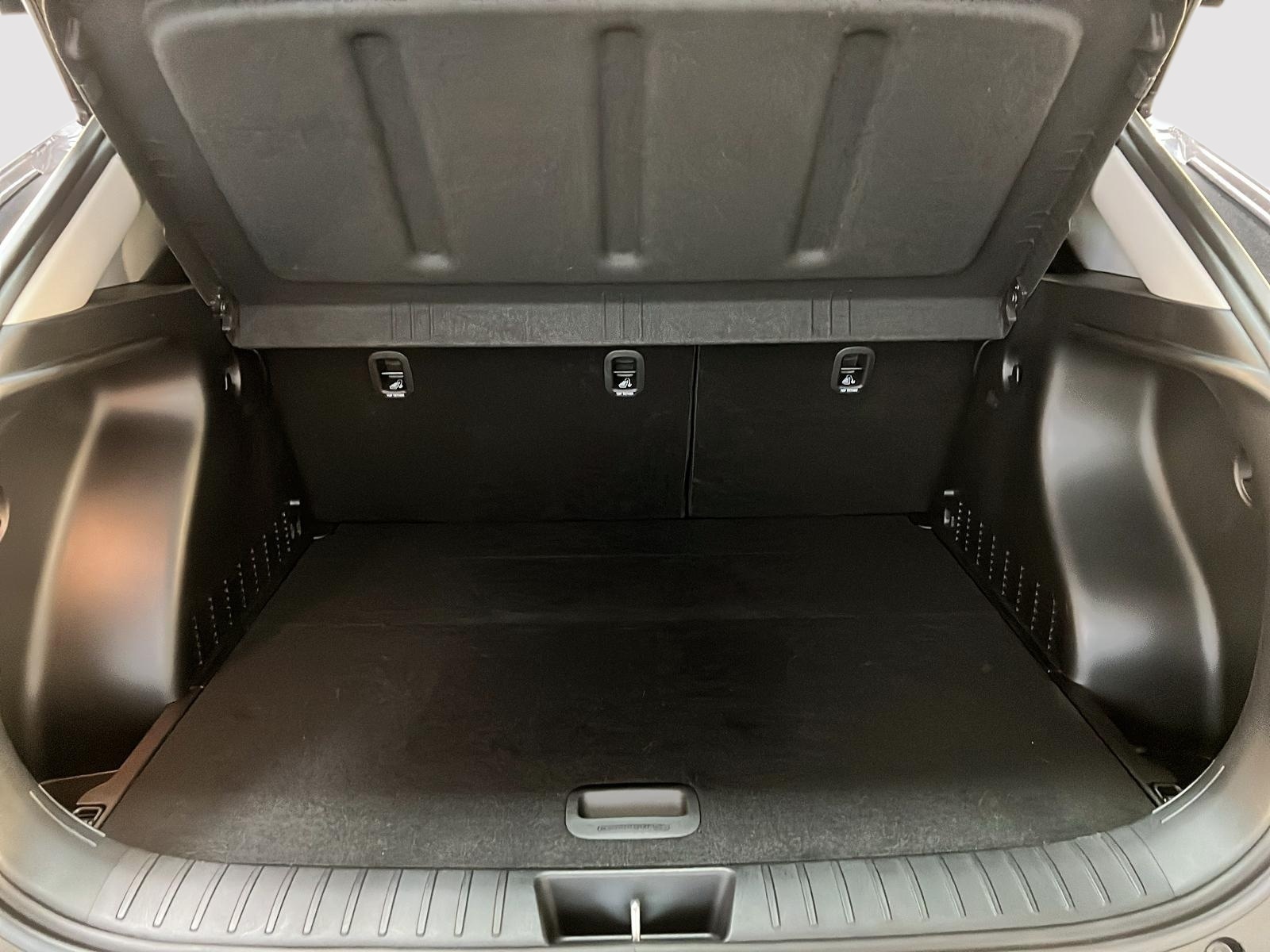 Hyundai Kona EV PREFERRED NAV 2025 - image #12