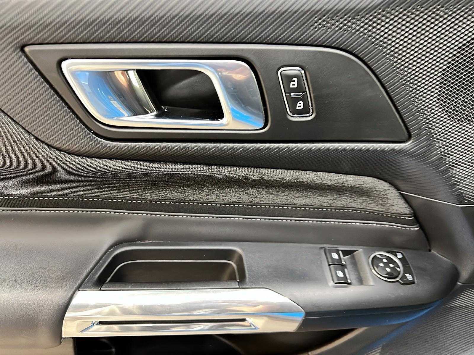 Ford Mustang 2025 - Image #21