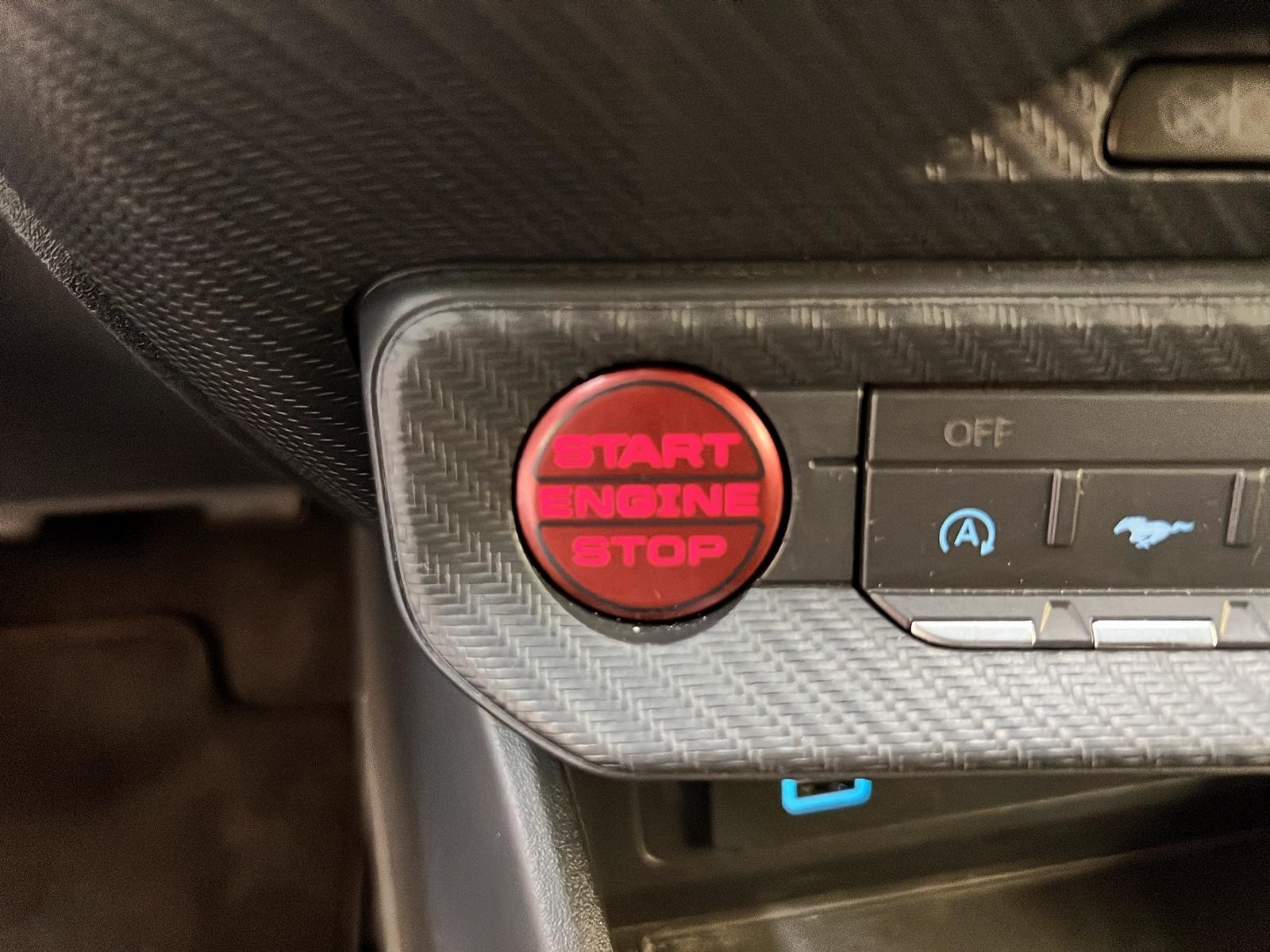 Ford Mustang 2025 - Image #17