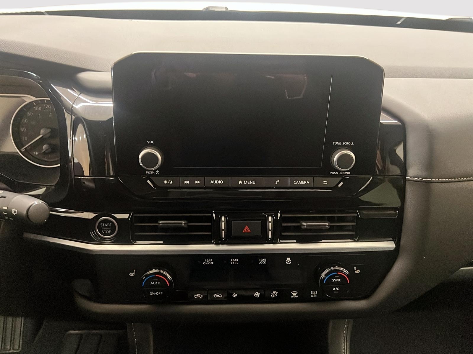 Nissan Pathfinder SV TOIT PANO 4RM 2024 - image #13