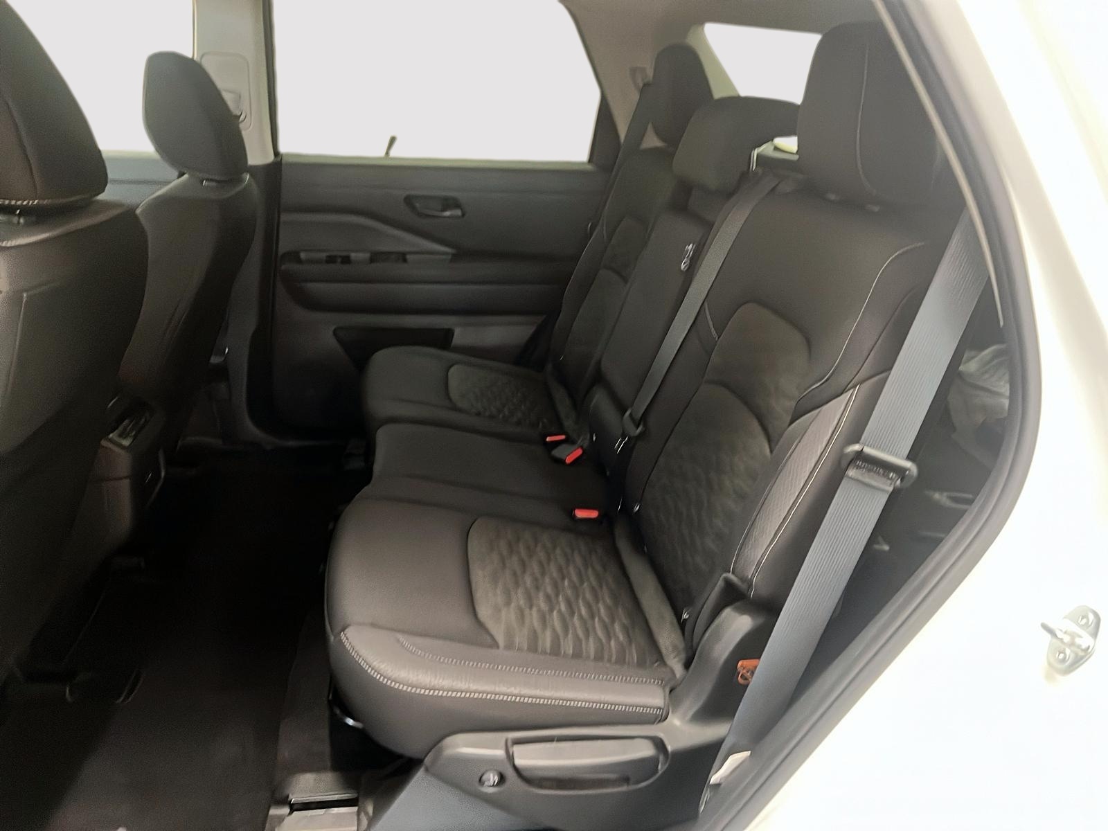 Nissan Pathfinder 2024 - Image #8