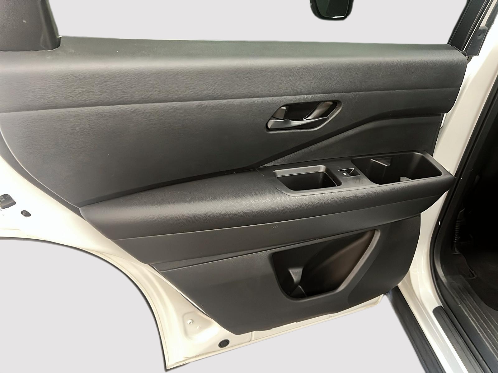 Nissan Pathfinder SV TOIT PANO 4RM 2024 - image #22