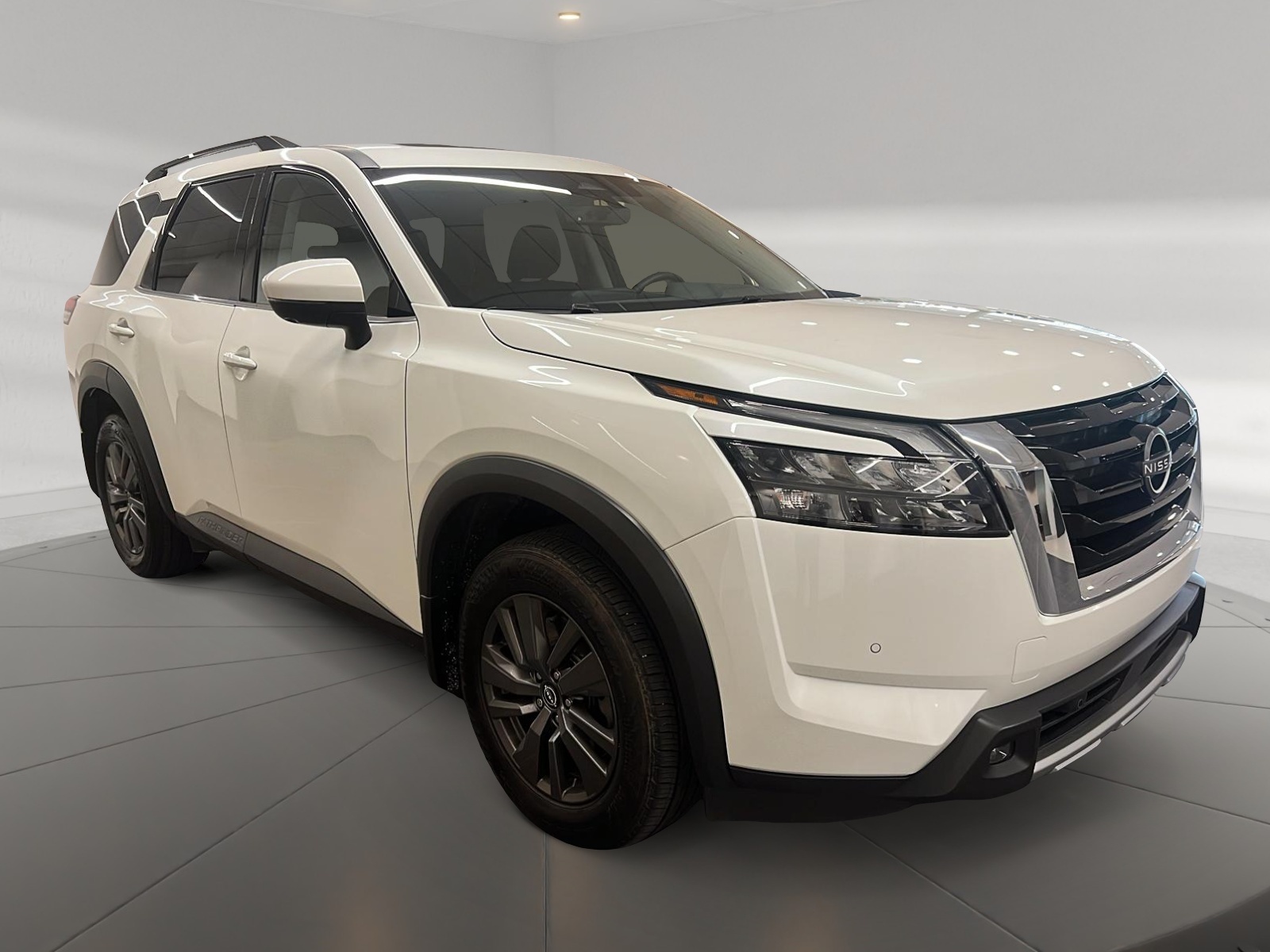 Nissan Pathfinder 2024 - Image #3