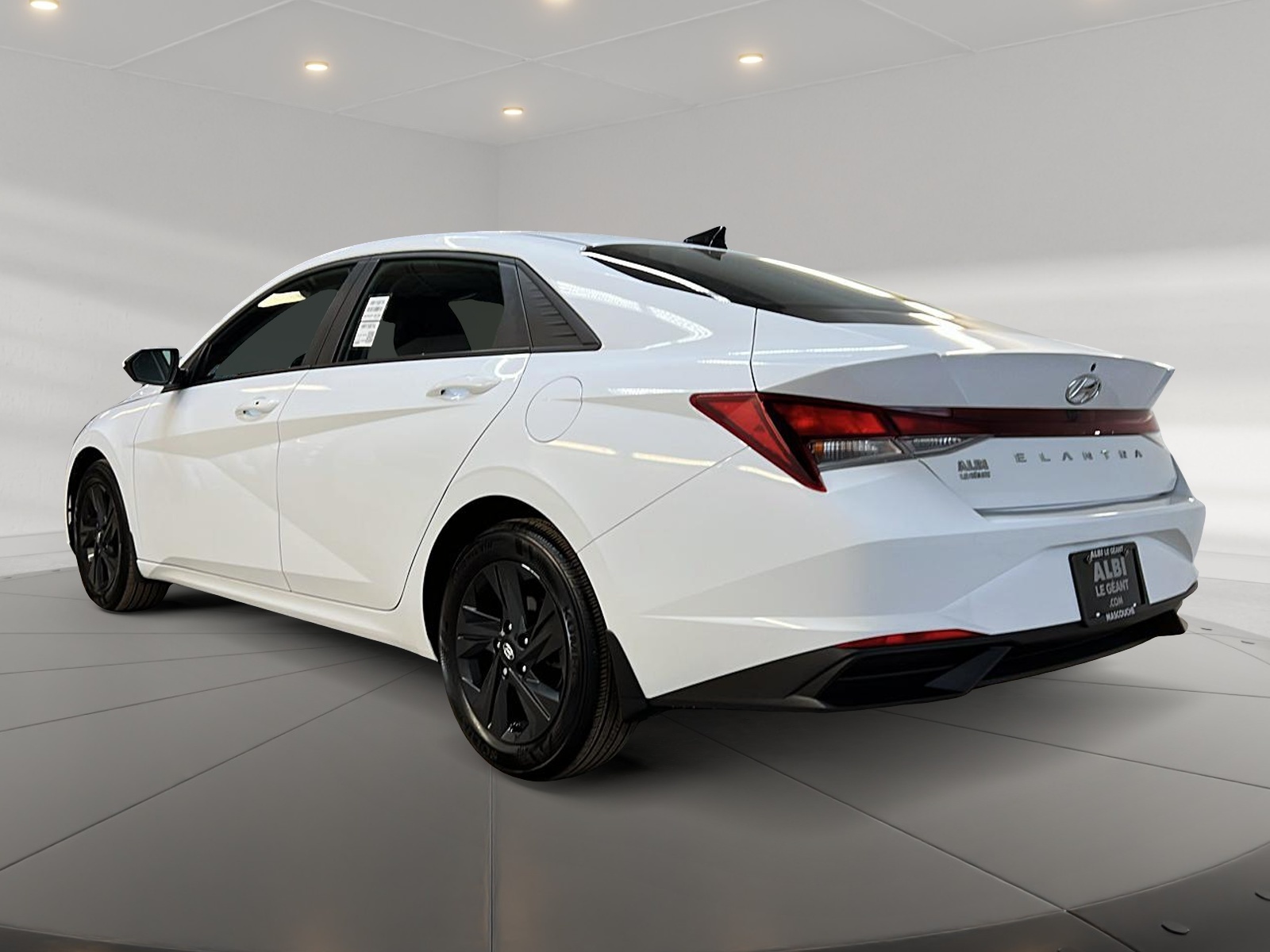 Hyundai Elantra 2023 - Image #6