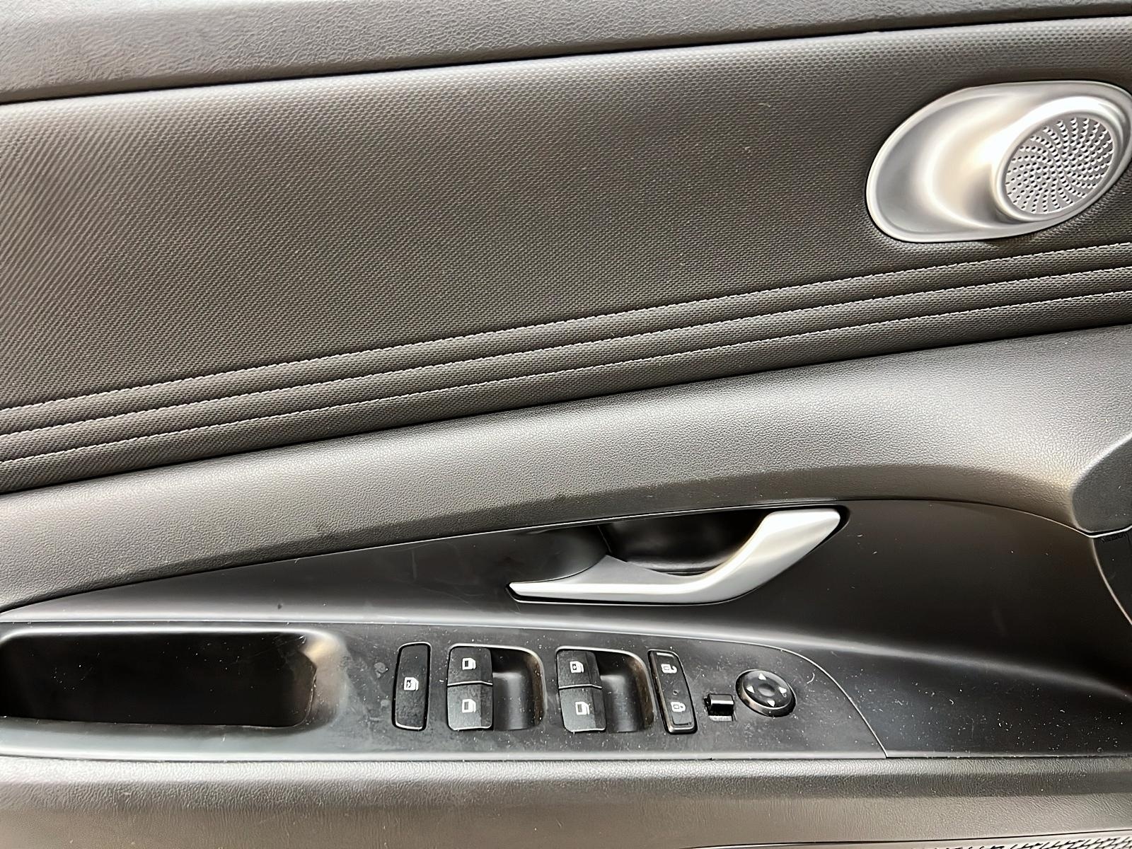 Hyundai Elantra 2023 - Image #21