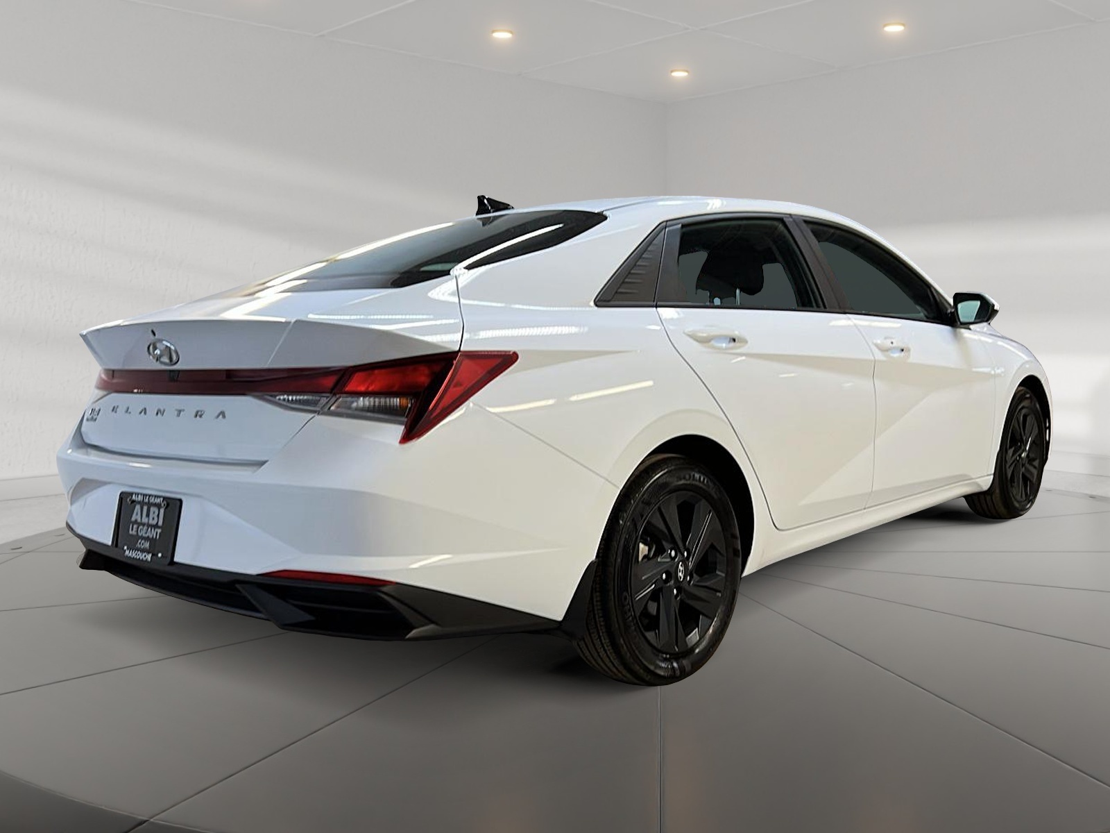 Hyundai Elantra 2023 - Image #4