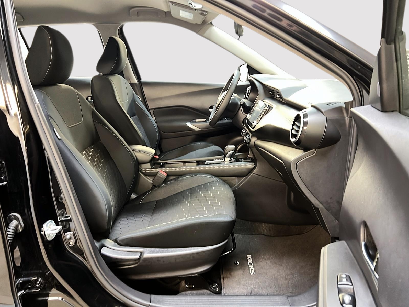 Nissan Kicks SV 2024 - image #8