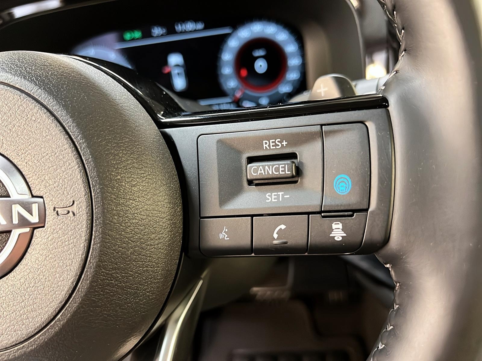 Nissan Pathfinder PLATINUM CUIR TOIT PANO NAV 4RM 2025 - image #23