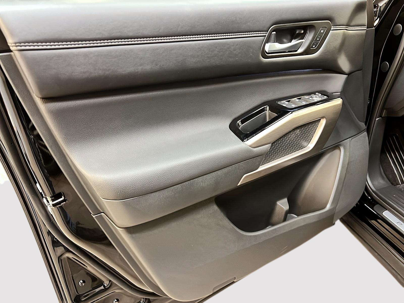 Nissan Pathfinder PLATINUM CUIR TOIT PANO NAV 4RM 2025 - image #27