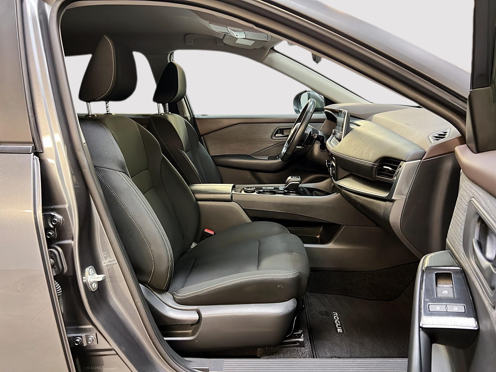 Nissan Rogue 2023 - Image #8