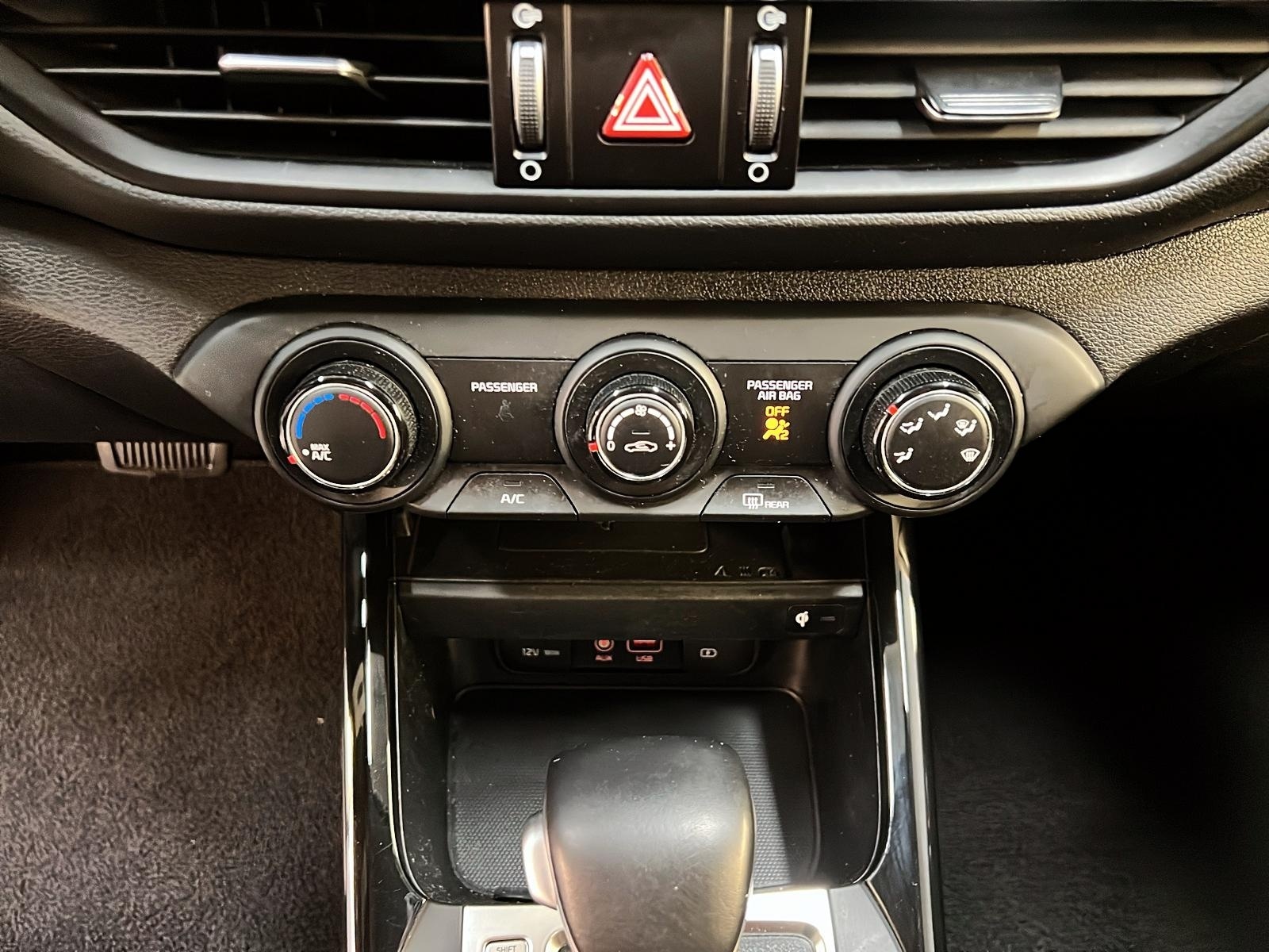 Kia Forte 2021 - Image #14