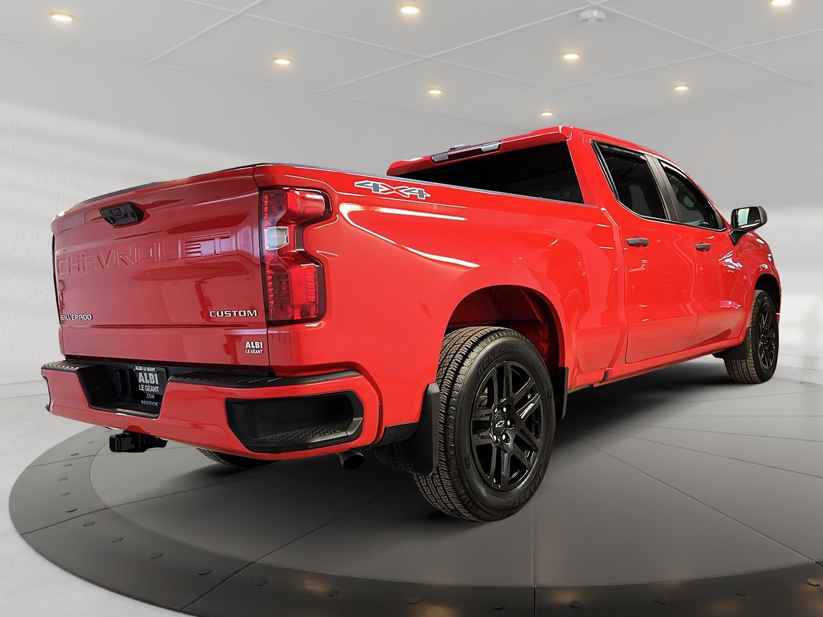 Chevrolet Silverado 1500 CUSTOM CREW CAB 4X4 2023 - image #4