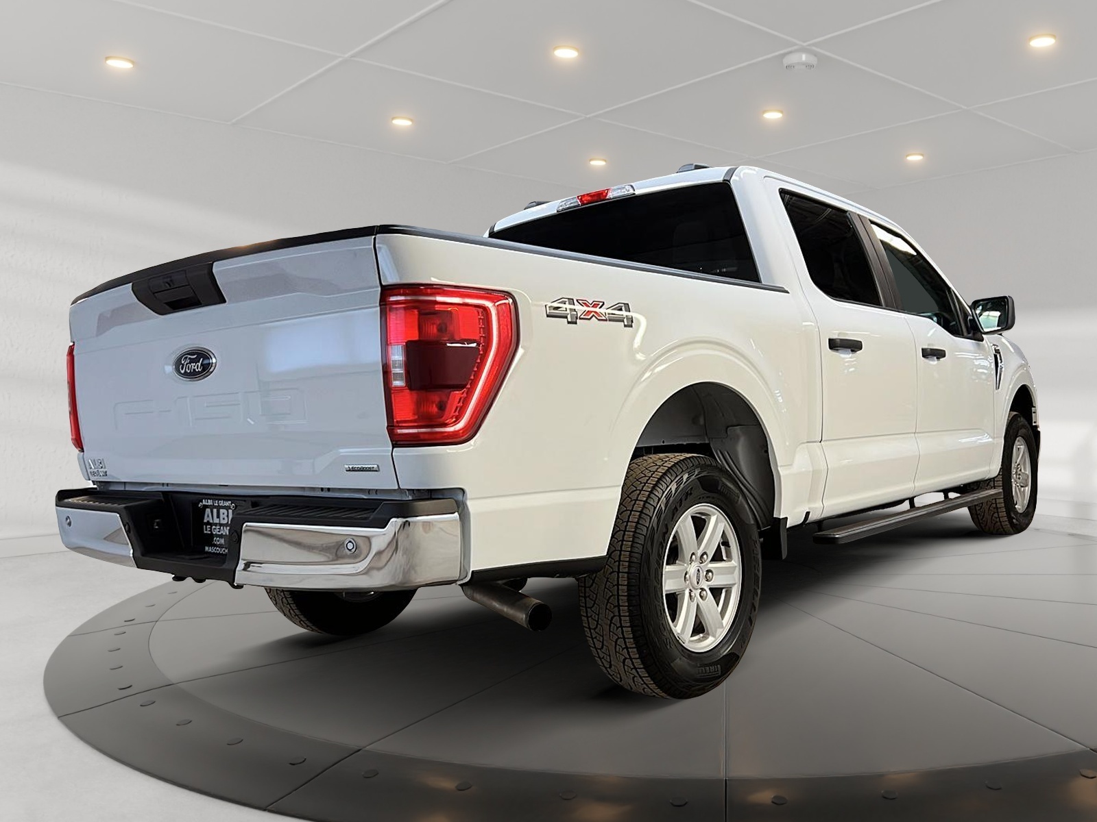 Ford F-150 XLT SUPER CREW NAV 4X4 2023 - image #4