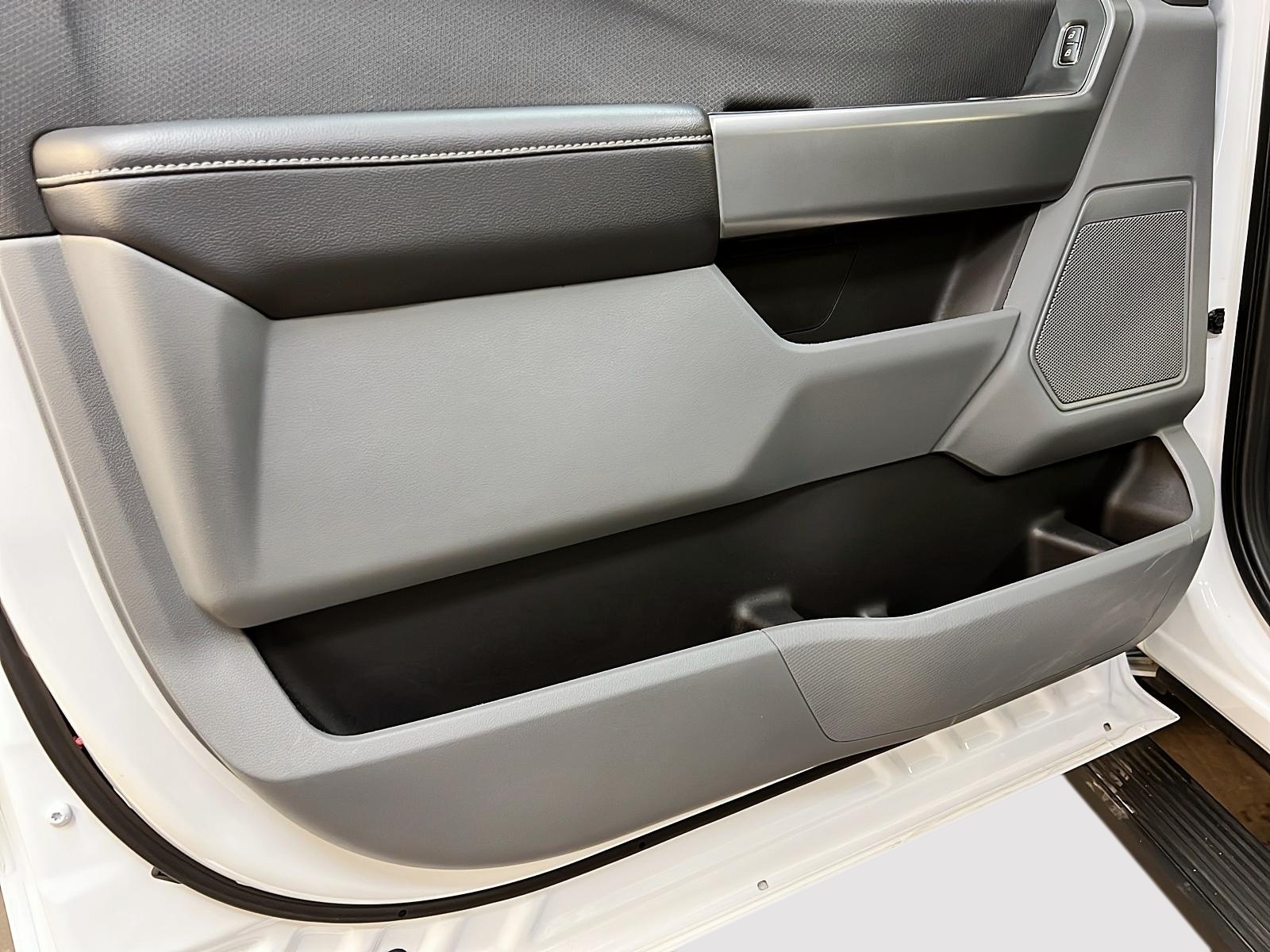 Ford F-150 XLT SUPER CREW NAV 4X4 2023 - image #23